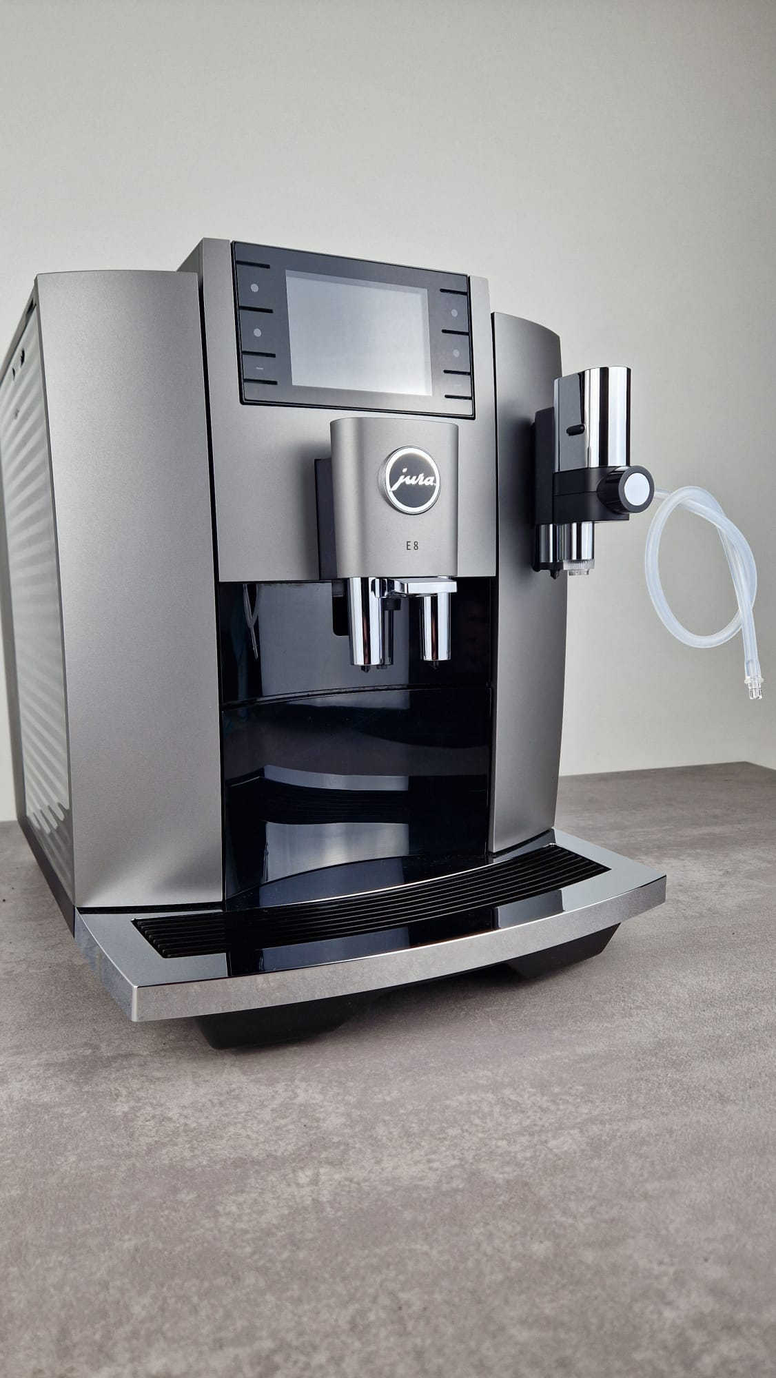 Jura E8 Dark Inox (EC) demo