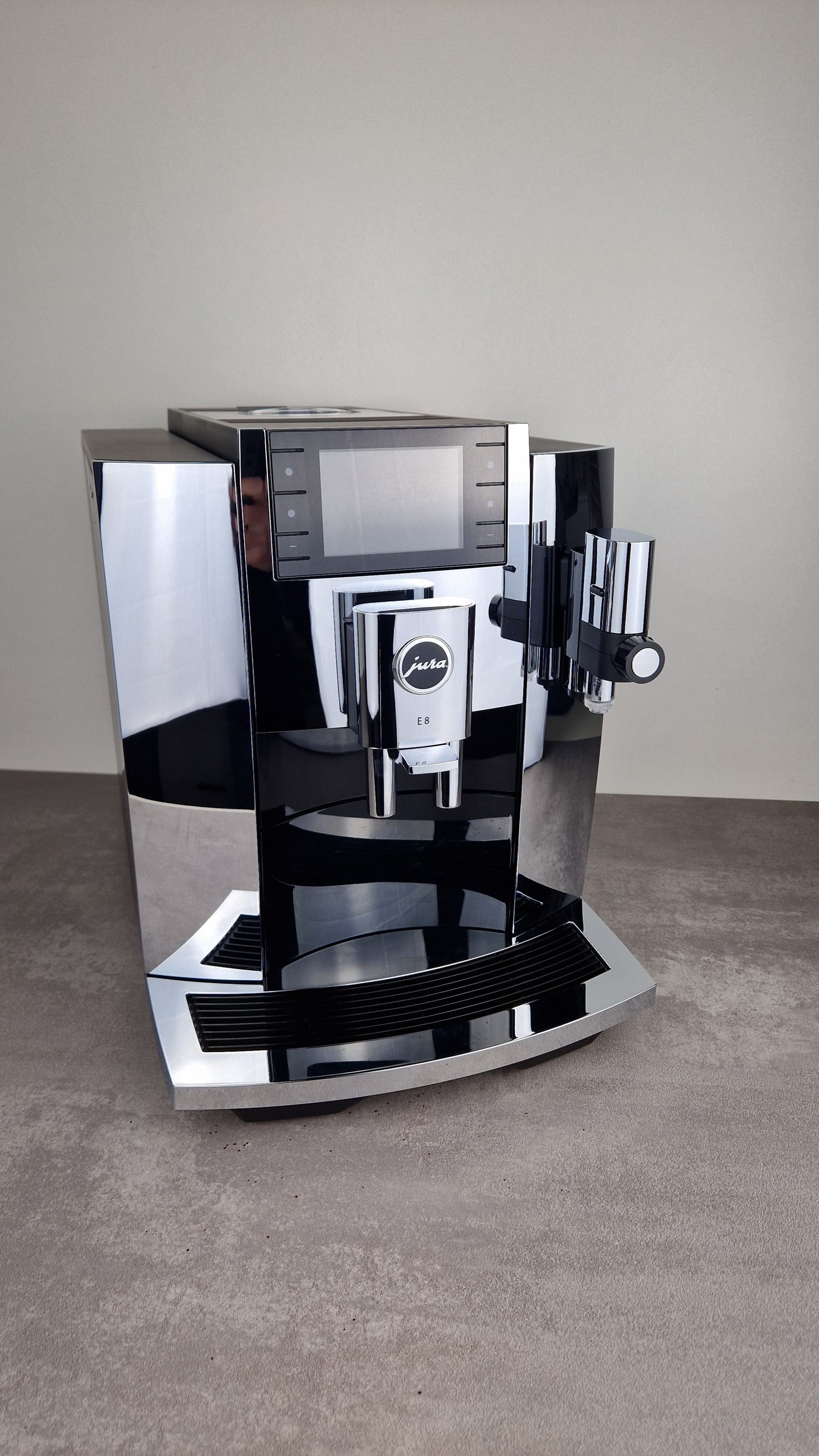 Jura E8 Chrome (EC) demo