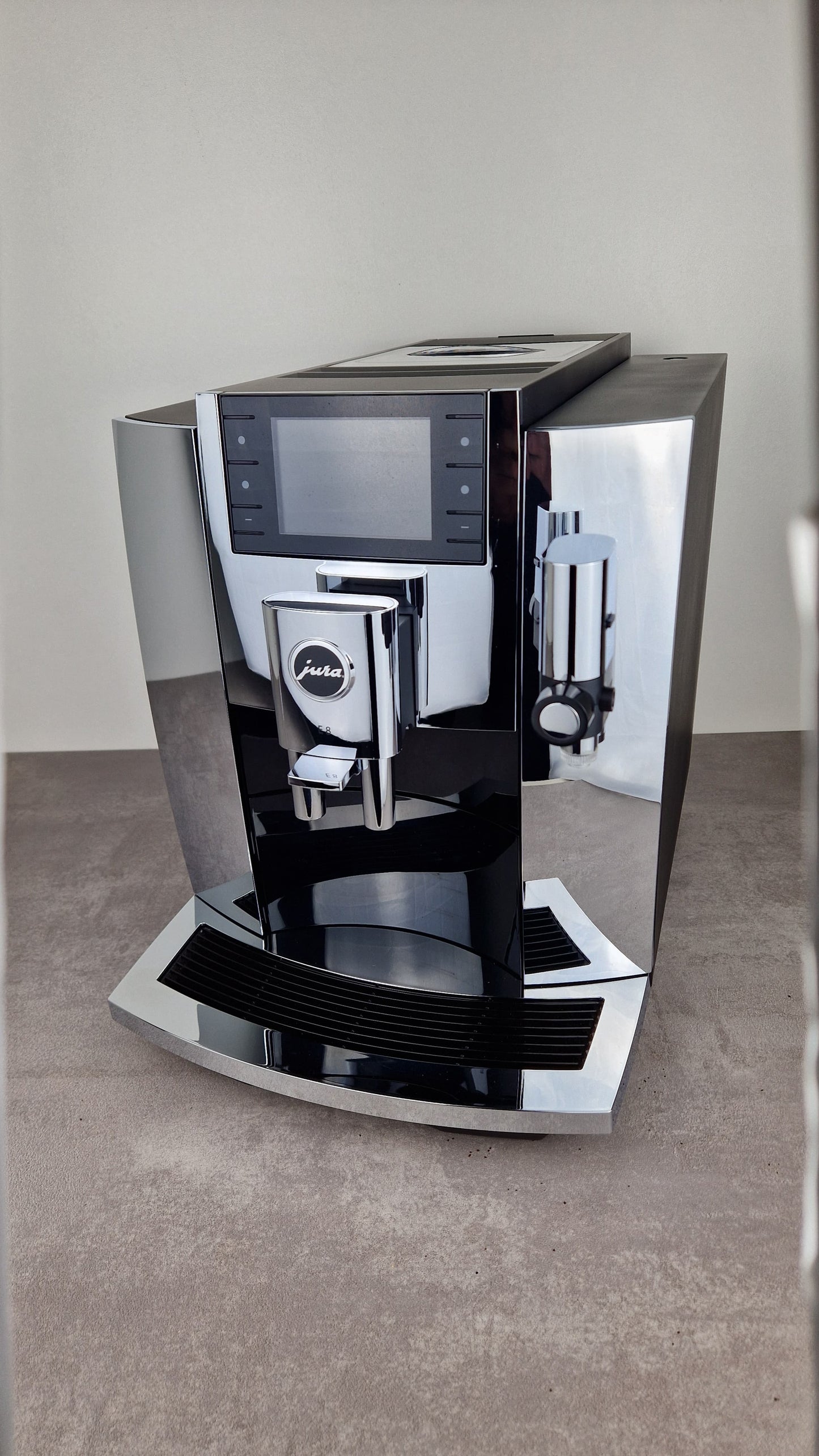 Jura E8 Chrome (EC) demo