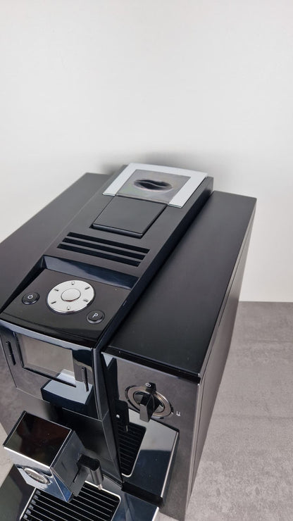 Jura F9 Piano Black