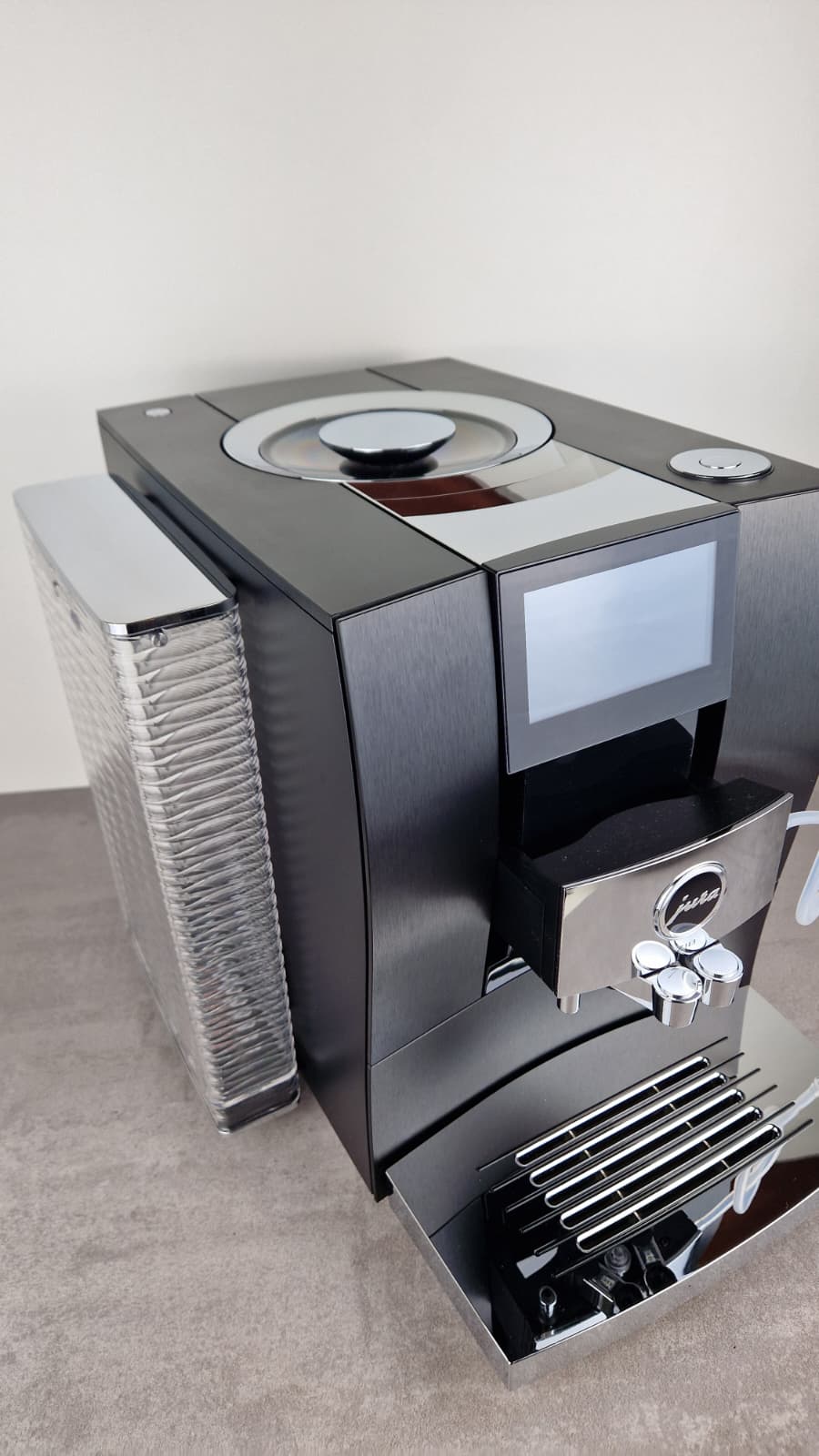 Jura Z10 Aluminium Black (EA) demo