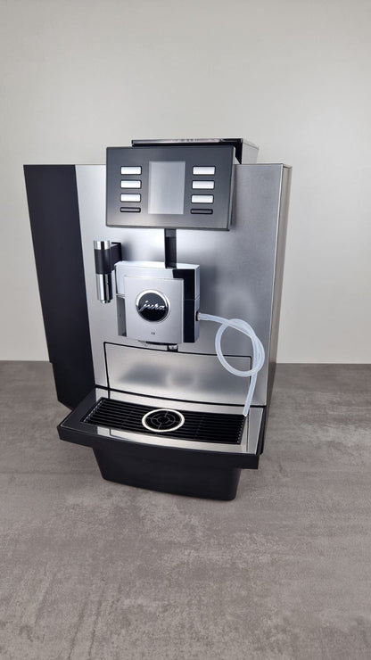 Jura X8 platina