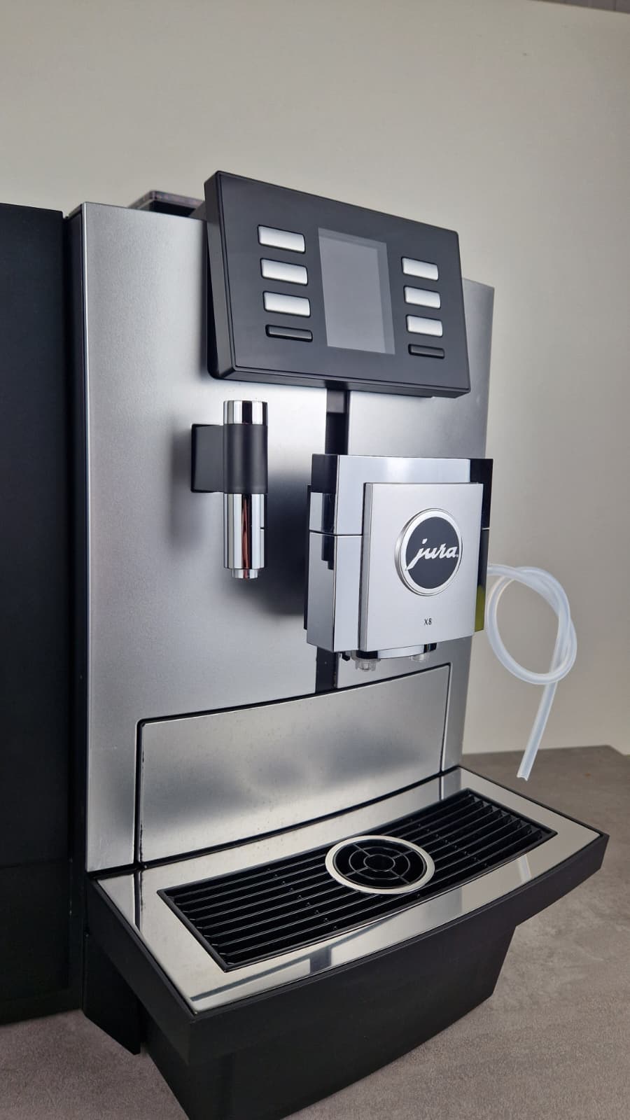 Jura X8 platina