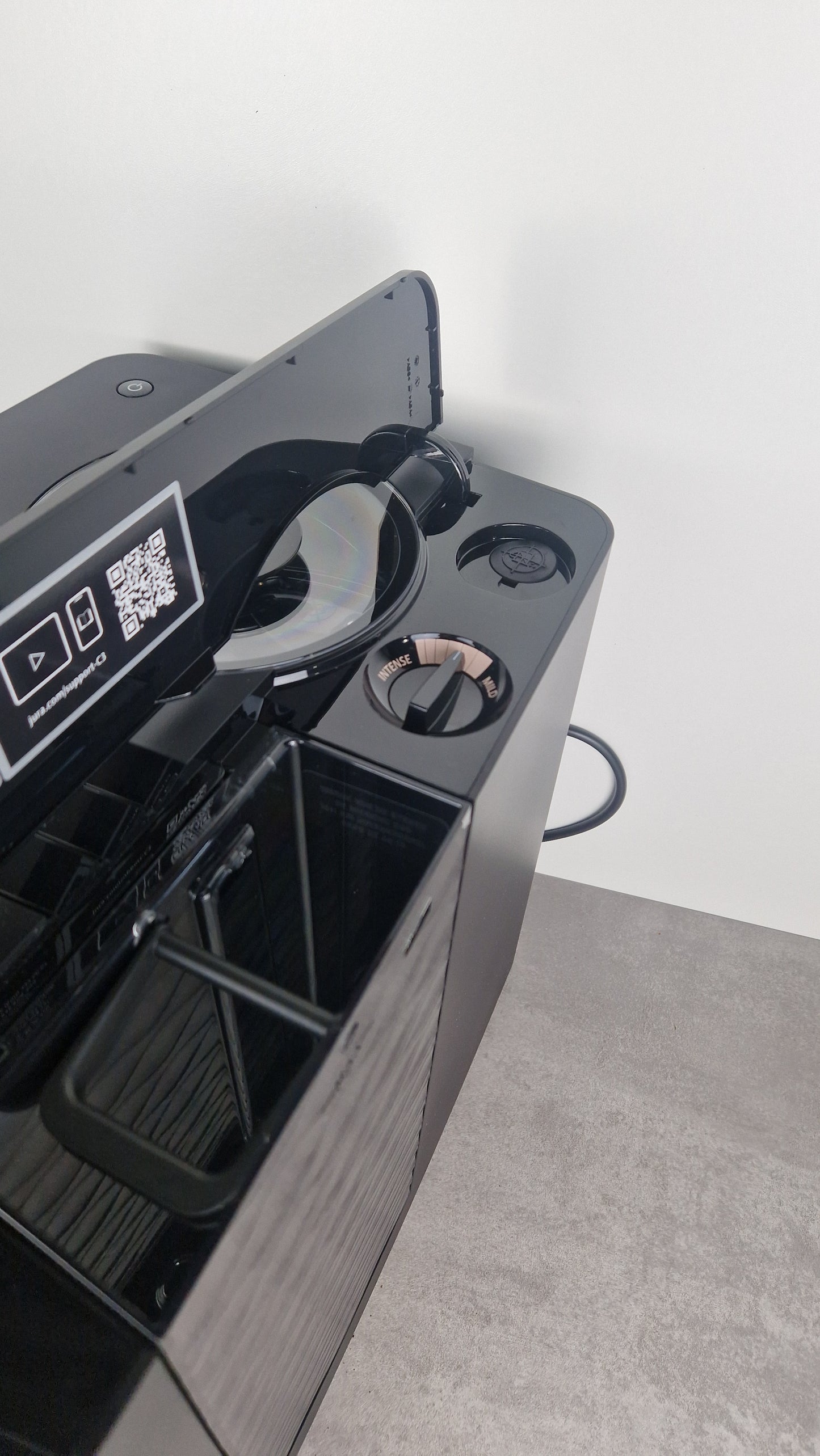 C3 Piano Black (EA) demo